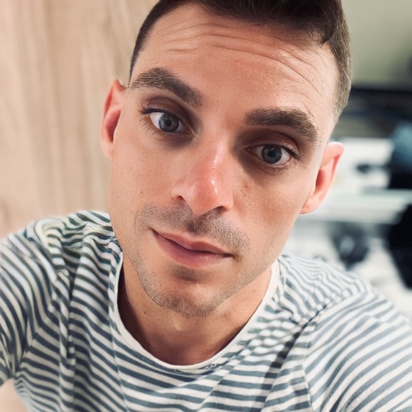 Meet your Posher, Kevin - Picture 8 of 8